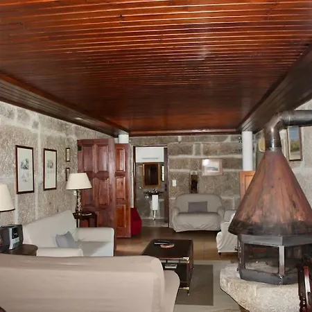Casa Dos Esteios- Paredes